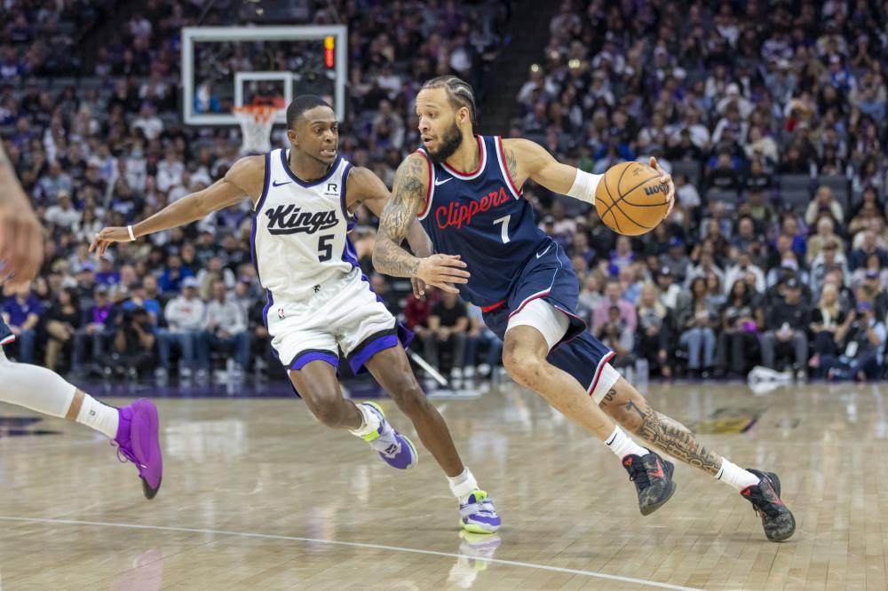 攻和防守两 攻和防守两