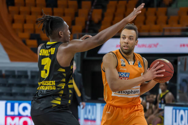 尽管此次逼 尽管此次逼